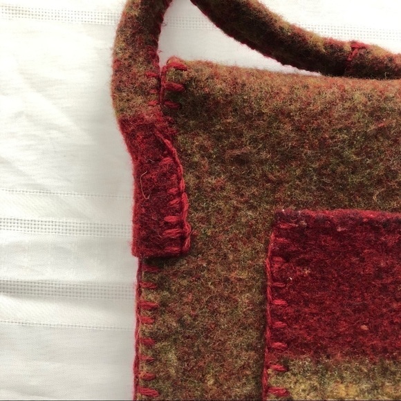 Felted Boho Artisan crossover shoulder bag. Burgundy purse beaded trim. Handmade - Picture 6 of 8
